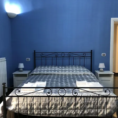 فندق مبيت وإفطار Palazzo Majorana نابولي