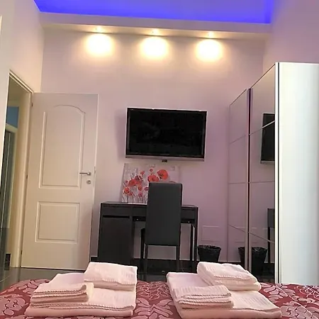 Palazzo Majorana 4* Неаполь