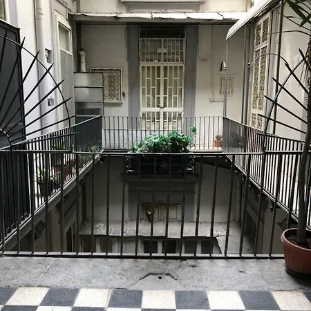 Palazzo Majorana Bed & Breakfast Naples